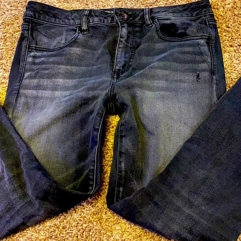 American eagle distressed jeans ❤️